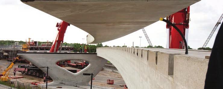 We have already produced box beams (HKP beams) with a length of almost 70 metres. And we can go further still. Or you may opt for a horizontally curved box beam for curved viaducts and bridges.