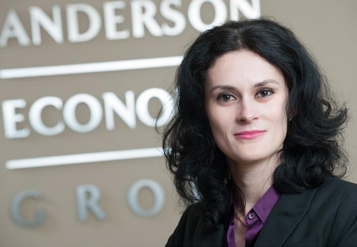 Cristina Benton Ms. Benton is a Senior Consultant with Anderson Economic Group, directing both the Market & Industry Analysis, and Strategy & Business Valuation practice areas.