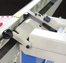 With an extended table the IJ-666 allows the operator to make truer cuts on longer materials.