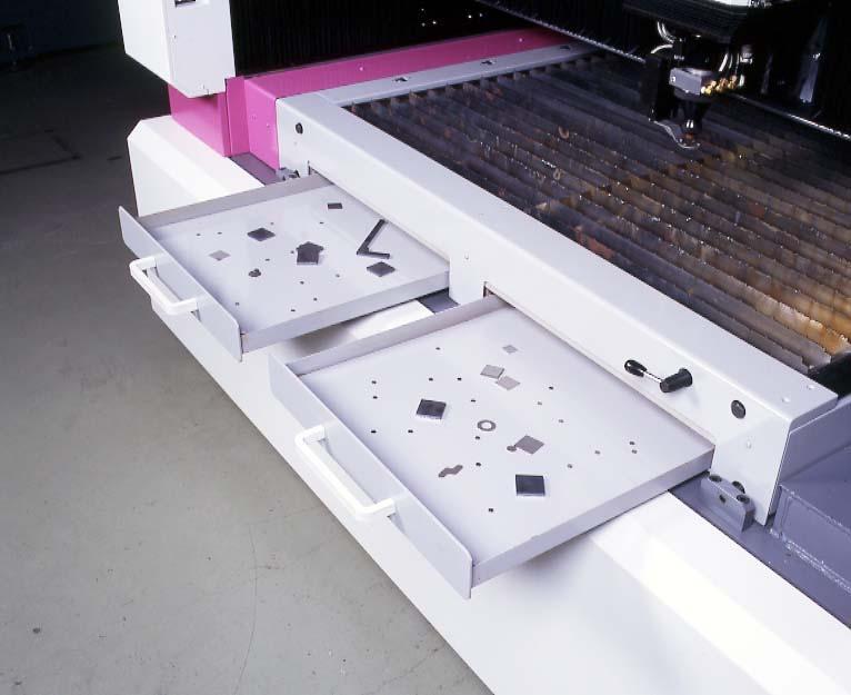 Operator-friendly Laser Cutting Machine Remaining Waste Tray Remaining material can be taken out easily by two