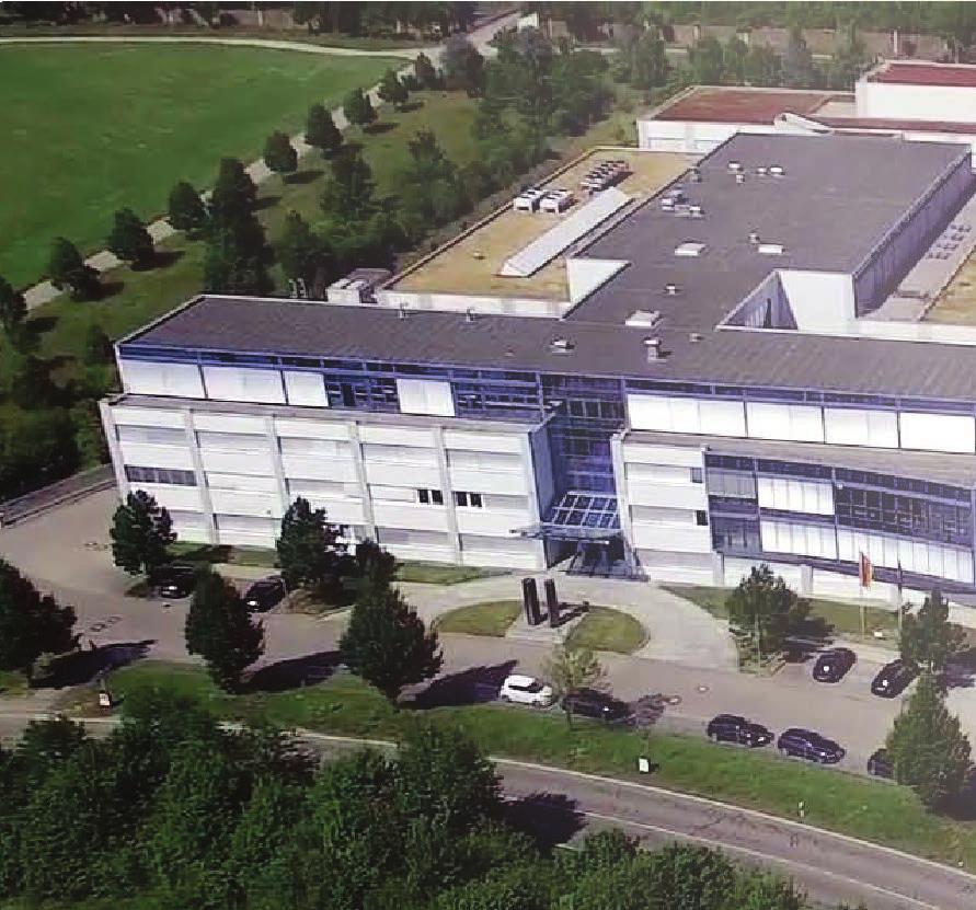 MOTION POSITIONING Headquarters GERMANY Physik Instrumente (PI) GmbH & Co. KG Auf der Roemerstrasse 1 76228 Karlsruhe Phone +49 721 4846-0 Fax +49 721 4846-1019 info@pi.