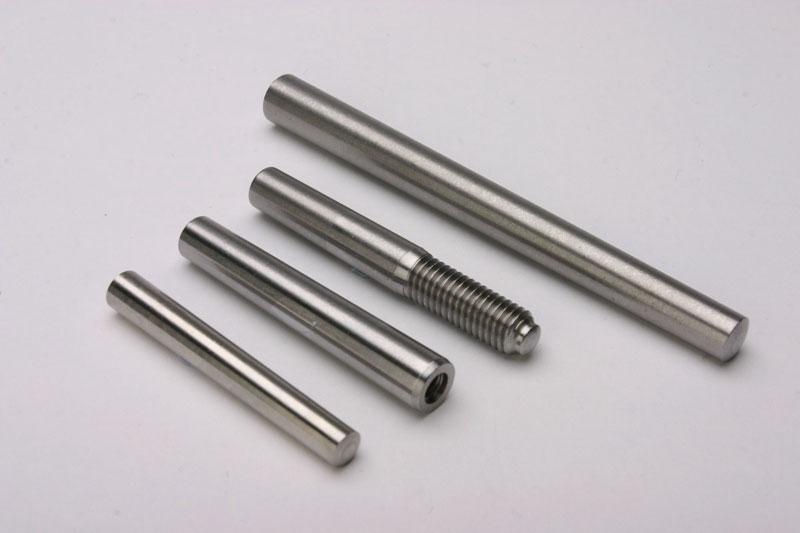 TAPER PINS Our standard range of plain taper pins is made to DIN 1B, and we also offer extractable taper pins to DIN 7977 and 7978 (see page 11).