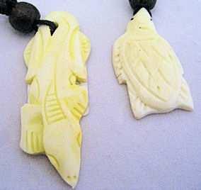 NEW 116 Carved Gecko & Turtle Necklaces on Cord Thong Set of 2, 1 of each per set. 1.70 per set rrp 2.
