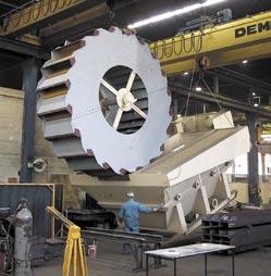 BUCKET WHEELS TASK Bucket wheels serve the cleansing and simultaneous dewatering of sand and gravel products from upstream screening machines with spray facilities or from suction or compressed-air