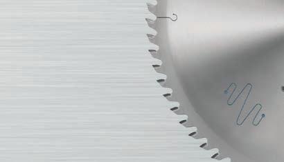 A suitable saw blade is