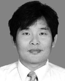 His research interests include VLSI architecture, low-power SoC, and wireless communication system, especially in OFDM-based baseband transceivers for high-speed WLANs and ultrawideband (UWB) systems.