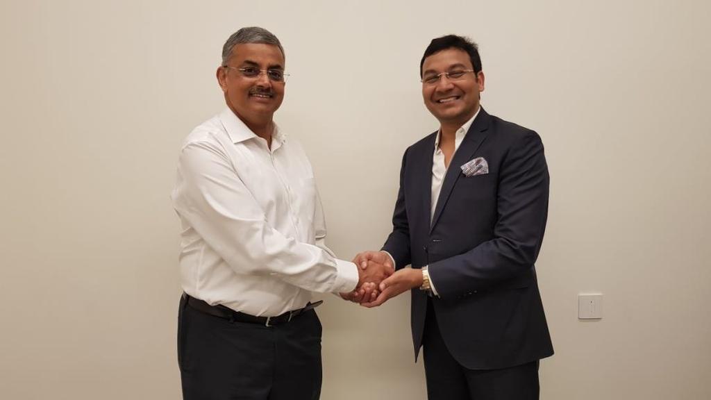 From left to right: Mr Arun Pathak (Managing Director of WelcomHotels Lanka Private Limited) celebrates with Mr Amit Goyal (CEO of India Sotheby s International Realty) NOTES TO EDITOR About ITC ITC