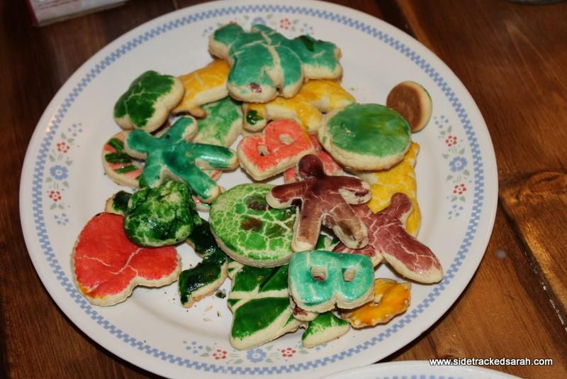Day 8 Painted Cookies Supplies: Sugar Cookie Dough (recipe below) Cookie Cutters Egg Yolks Food Coloring Ice cube tray or foam