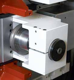 The grinding wheel profile and dressing parameters are easily defined via macros.