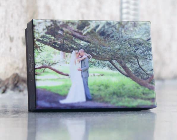 Handmade Custom boxes are an excellent way to present your clients with their Album or Book. NEW!
