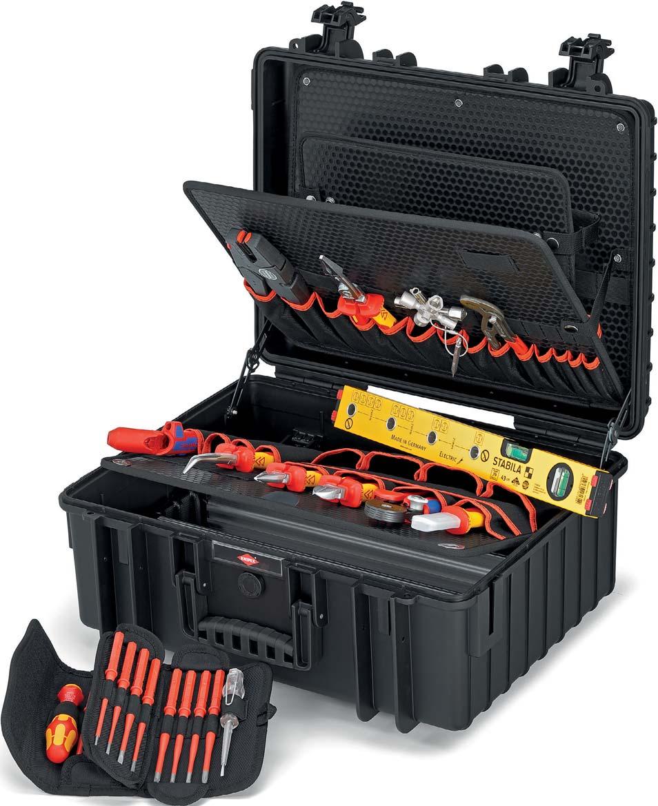 NEW PRODUCTS 2018 Tool Case Robust 34 Electric 26 parts 00 For the toughest operating conditions: dust-tight, waterproof and temperature resistant Filled with 26 branded tools for professional