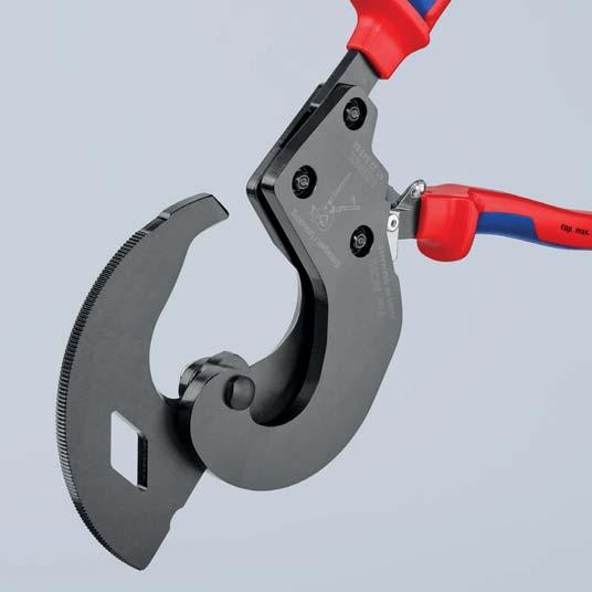 NEW PRODUCTS 2017 ACSR Cable Cutter (ratchet action) 95 Steel core The cable cutter cuts through ASCR cable with a steel core (= Aluminium Conductor Steel Reinforced) up