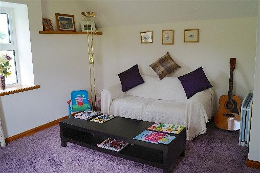 BEDROOM 4 4.29m (14'1) x 3.89m (12'9) L shaped OUTSIDE Double wooden gates and gravel drive to spacious gravelled parking to front of residence. BOILER HOUSE With gas condensing boiler.