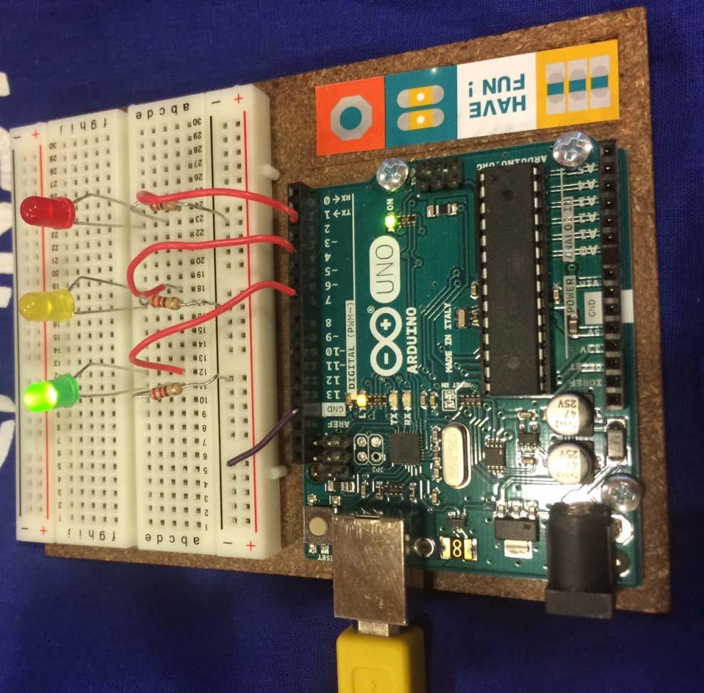 7.5 TASK 4 (5 th hour) Set up Arduino traffic light in a real breadboard (group of 5) by code and connecting Scratch for Arduino. 7.