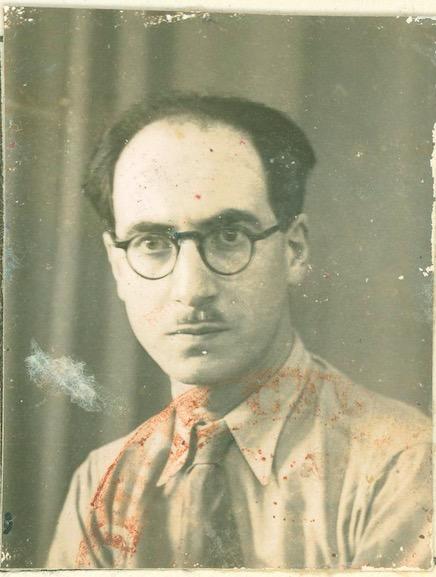 Digital edition of Léo Hamon s clandestine diary Léo Hamon, born Lew Goldenberg (1908-1993) was a French lawyer of Russian origin, and one of the leaders of the Parisian Resistance.