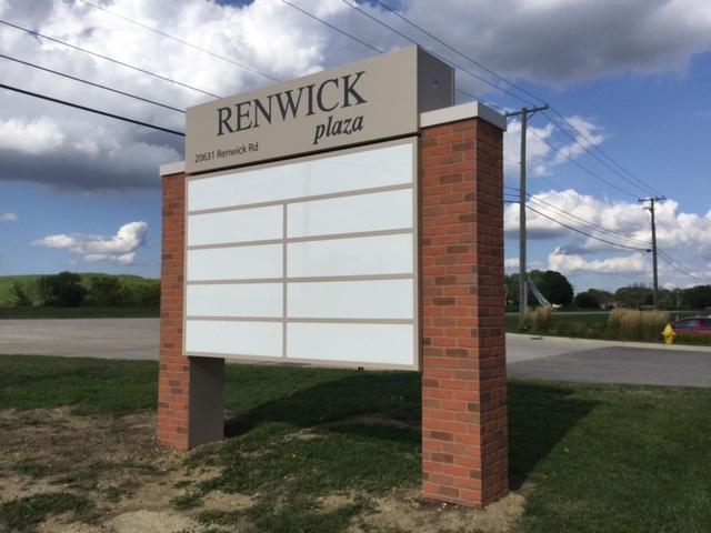 20631-20653 RENWICK ROAD, CREST HILL, IL 60403 SPACE SPACE USE LEASE RATE LEASE TYPE SIZE (SF) TERM COMMENTS BRICKS & MINIFIGS Occupied N/A N/A 3,837 Negotiable FRIACO's Restaurant & Cantina Occupied