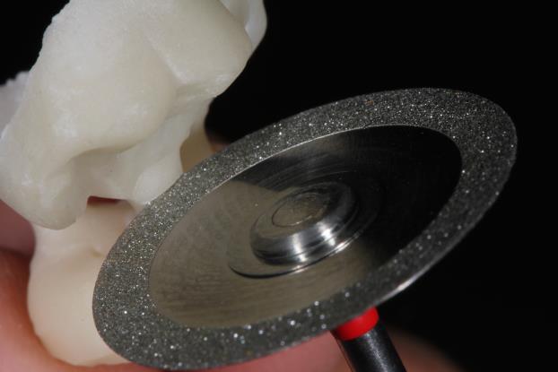 Finishing - Only use proper cutting and grinding tools for all ceramic objects to cut