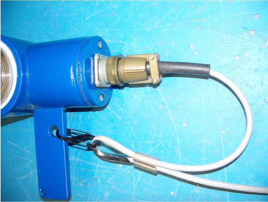 Lock load cell cable to load cell handle: Special washer may be needed.