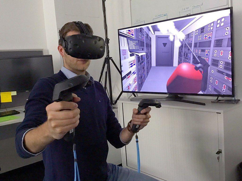 Conventional VR Controlling or doing things in the virtual space As real as possible Osmose
