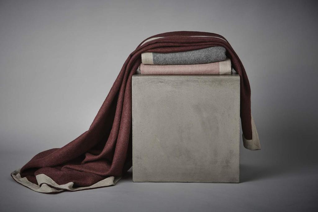 Mendoza Mendoza is woven in pure baby alpaca, resulting in a fantastically soft, light and luxurious throw.