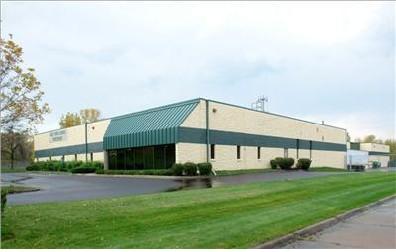 Medicine Lake ustrial Center 975 Nathan Ln N Plymouth, MN 55441 221,579 SF 1978 In-place racking and outside storage available. Additional 12,475 SF mezzanine office also available.