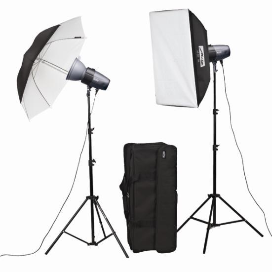 The Basic Line BL-400 SB-Kit II and BL-200 SB/UM-Kit II studio flash kits provide all that is needed for perfect lighting.