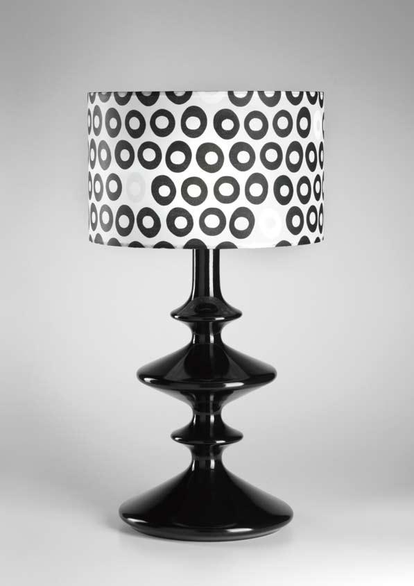 Table lamp in hand decorated maiolica with gloss black or satin white finishes