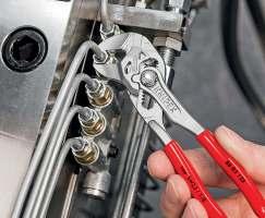 Original size The pliers wrenches adjustable tightening tool excellent for gripping, holding,
