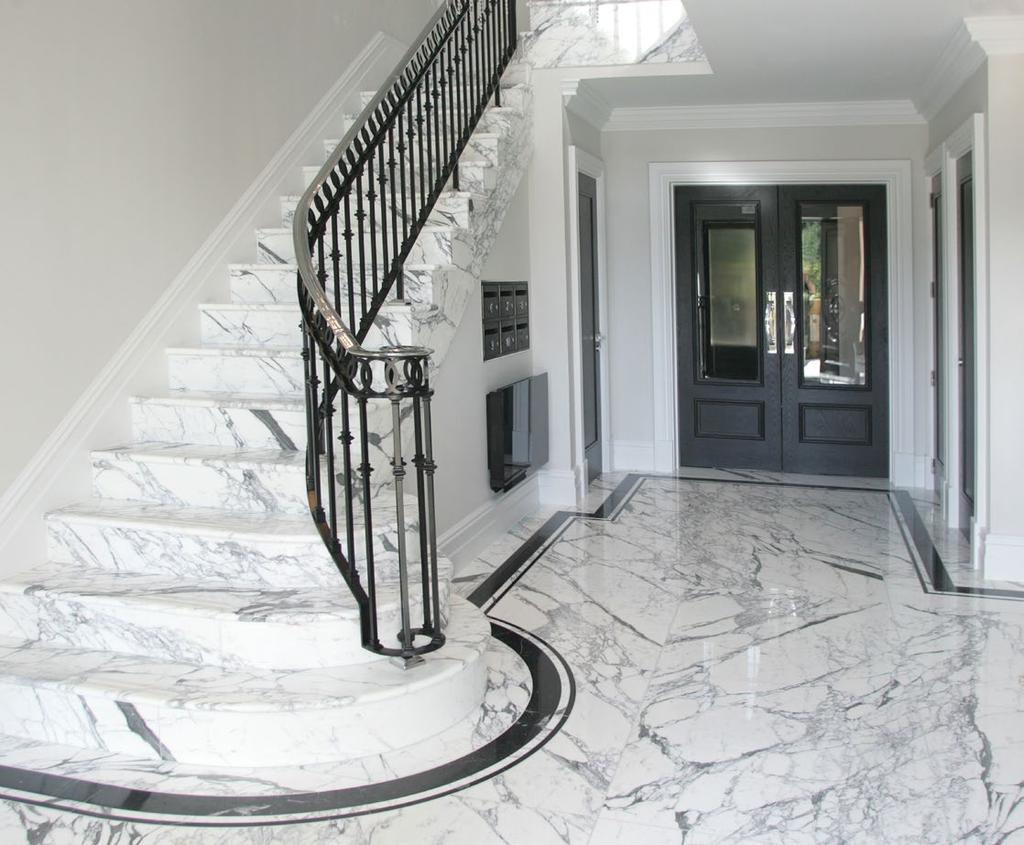 OXSHOTT RESIDENCE Arabescato and Nero Marquina A Grand Entrance First impressions count.