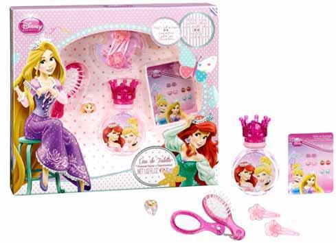 6231 PRINCESS SET EDT 30ML + HAIR ACCESSORIES + RING + STICK ON EARRINGS 7,04 Disney Princess is a world full of fantasy and magic, where girls feel as