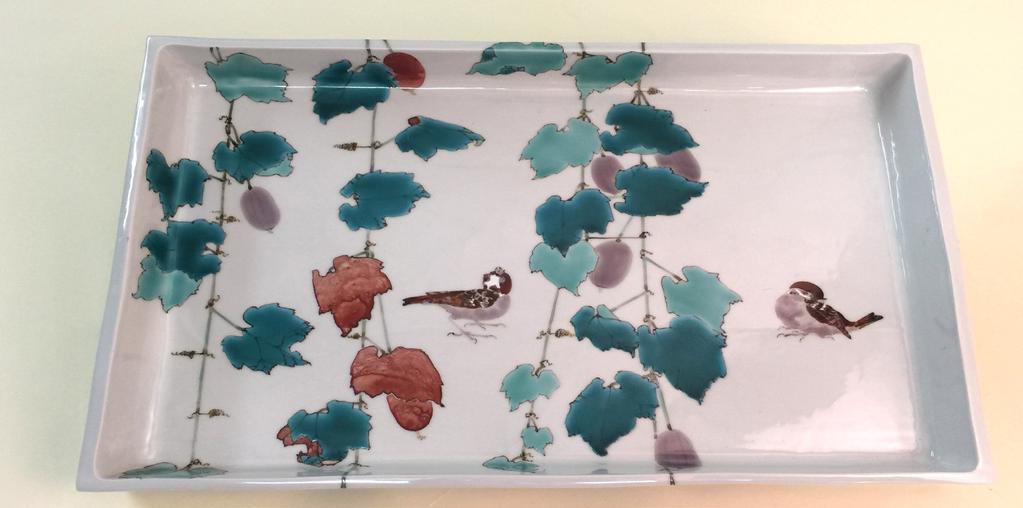 3. Large rectangular tray with great sparrows 16