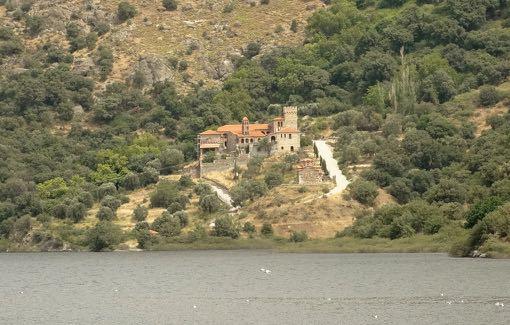 Then we drove to the Pithariou Reservoir near Eresos and had lunch sitting on the dam whilst enjoying the beautiful view of the eponymous monastery.