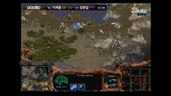 Snow goes for a drop, but Jaedong has had his hydras positioned at the top of his base for most of the game and
