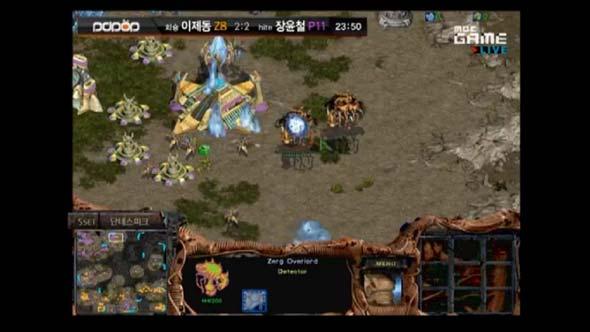 Jaedong drops two lurkers to finish off the 12 o'clock base he brought down to its last HP earlier.