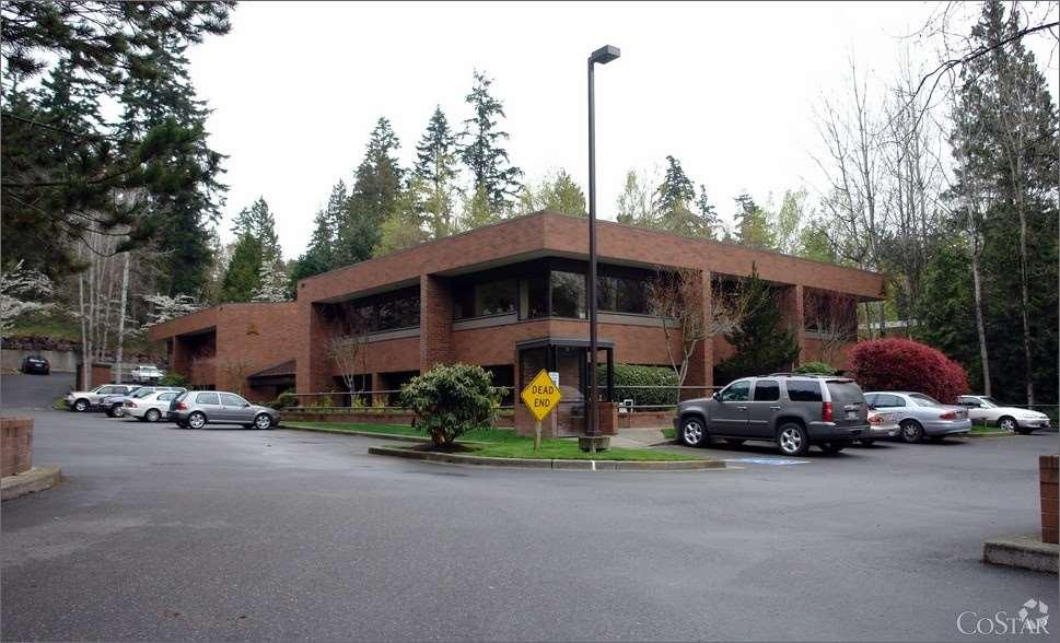 2300 130th Ave NE - Bldg A - Northup North Office Park Bldg A Bellevue, WA 98005 Northup North Associates - Cascade Natural Resources Inc Status: Built 1985 RBA: 17,122 SF Typical : 8,561 SF Total