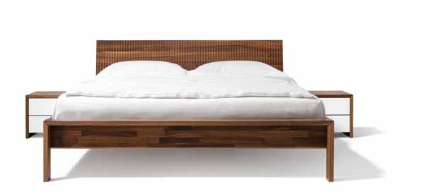 54 lunetto lunetto 55 lunetto The delicate material thickness allows the lunetto bed to appear particularly light, while traditional wooden