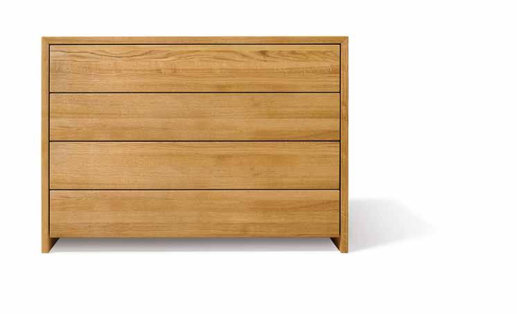 You can design the lunetto bedside cabinet with drawers or with shelves made of solid wood or glass. fig.