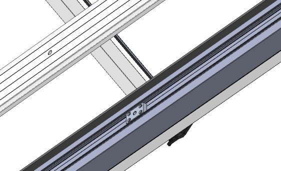 If a tie bar is to be fitted, align the hole in the internal