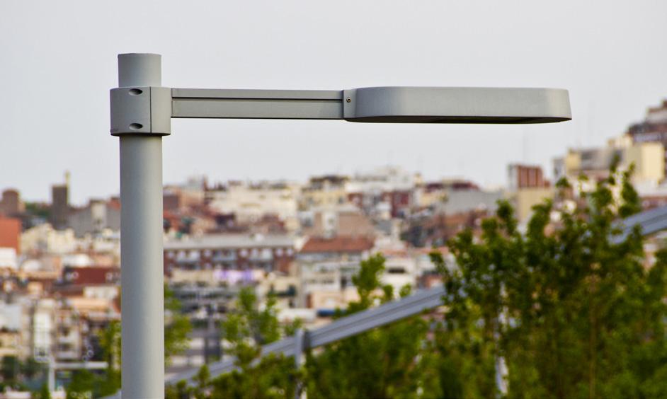 Candela LED, designed by Gonzalo Milà in 2011, brings high design to LED lighting for the urban streetscape.