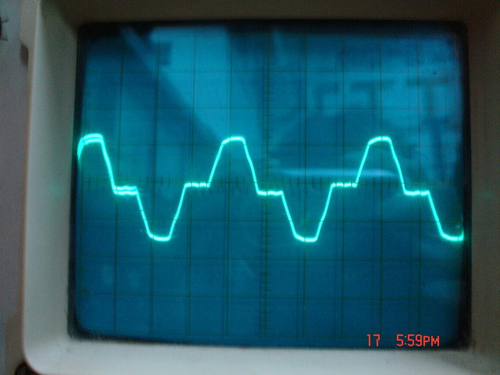 absorbed current. Chapter 5. Procedures for Mitigation of Perturbations Fig. 5.17. Photograph of realized power-factor compensator converter using the peak current control method.