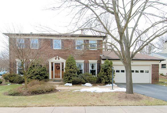 MARCH 13 & 14 #1 Weichert Agent in Burke & Fairfax Station Call Kathleen today and ask for a copy of her Satisfied Client List Ffx Sta/South Run $839,950 Dramatic 2 Story Family Rm.