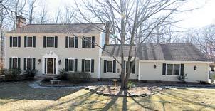 571-277-5099 or 703-250-8736 Lake Frederick $549,900 Immaculate Beauty in Adult Community 3 Years Young Shows Like a Model 3 Large BR 4 Large BA 3
