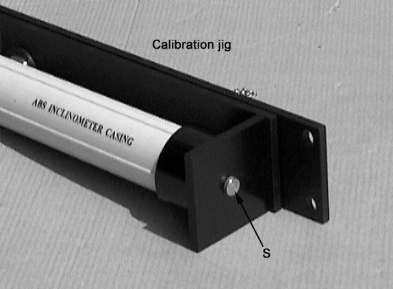 Figure 15 Figure 15 shows the retainer cap fixed to the inclinometer probe at one end.