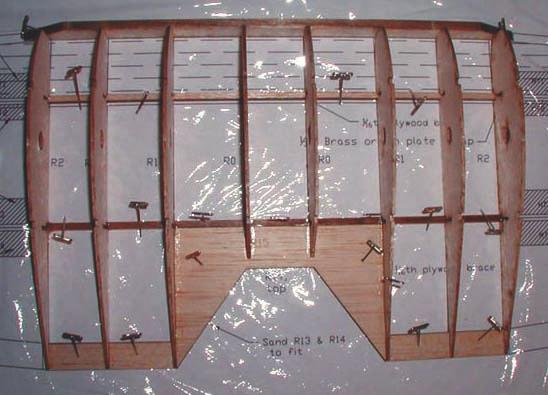 Build the center section first and then the le and right panes simultaneously including ailerons. A er the three sections are finished, they are joined and sheeted.