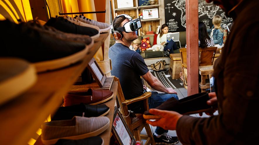 Virtual reality revolutionizes the retail experience By Los Angeles Times, adapted by Newsela Staff on 05.02.
