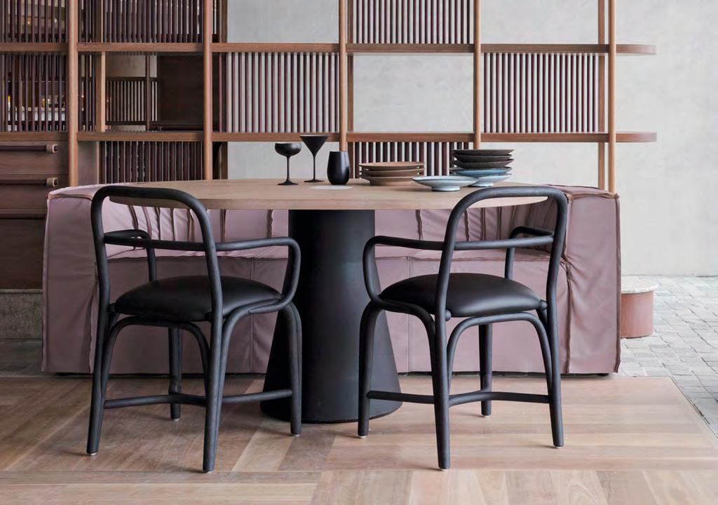 Fontal Expormim Dining chair with structure made of peeled and tinted natural rattan 32 mm/1.26 in diameter.