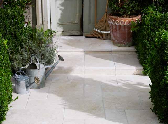 With an unrivalled choice to suit all styles, schemes and budgets, Mandarin Stone offers options for all areas of your home.