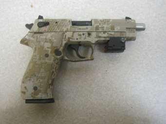sr9 9mm x 19 semi auto pistol w/extra mag ser # 335-03560 73.