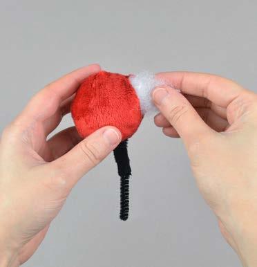 Note that the pipe cleaner will extend past the pom pom.