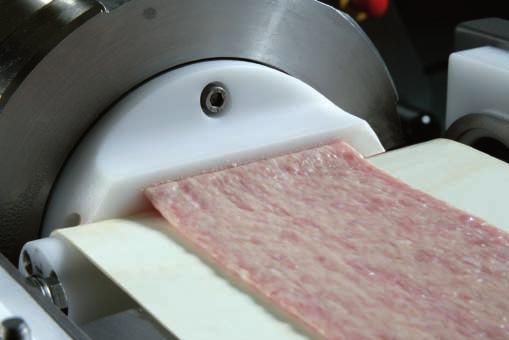 A flexible production process At the head of a MasterFormer Line, the meat pump provides for the controlled supply of meat dough.